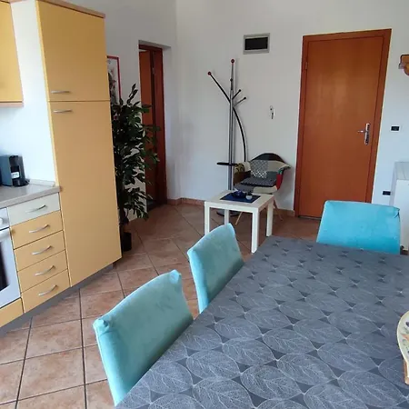 Rock & Roll 3* روفينج